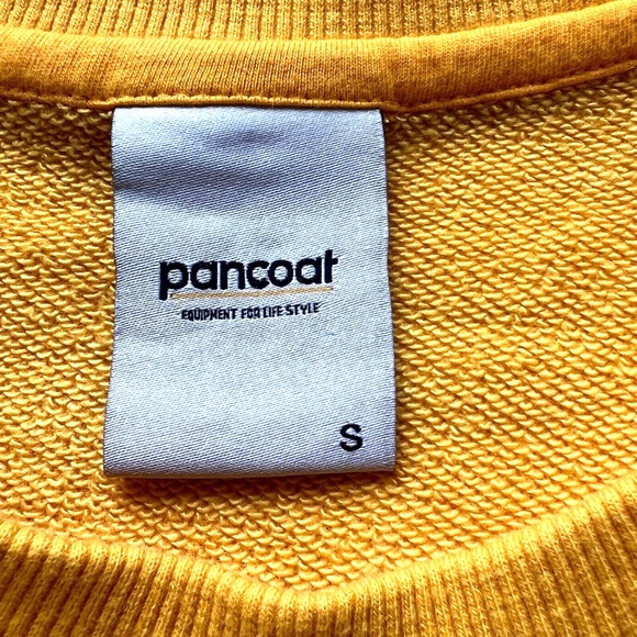 Pancoat Equipment Yellow Sweatshirt Crewneck Sz S Black & White Embroidered Dog - Picture 5 of 6